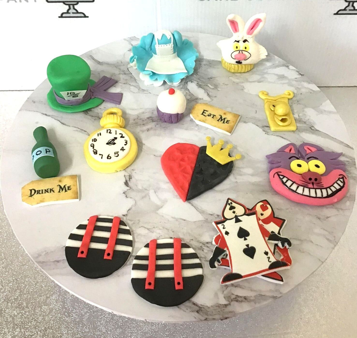 12 Edible Fondant Alice in Wonderland cupcake toppers