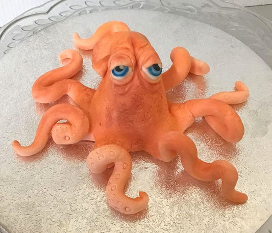 Hank the octopus nemo inspired edible fondant cake topper