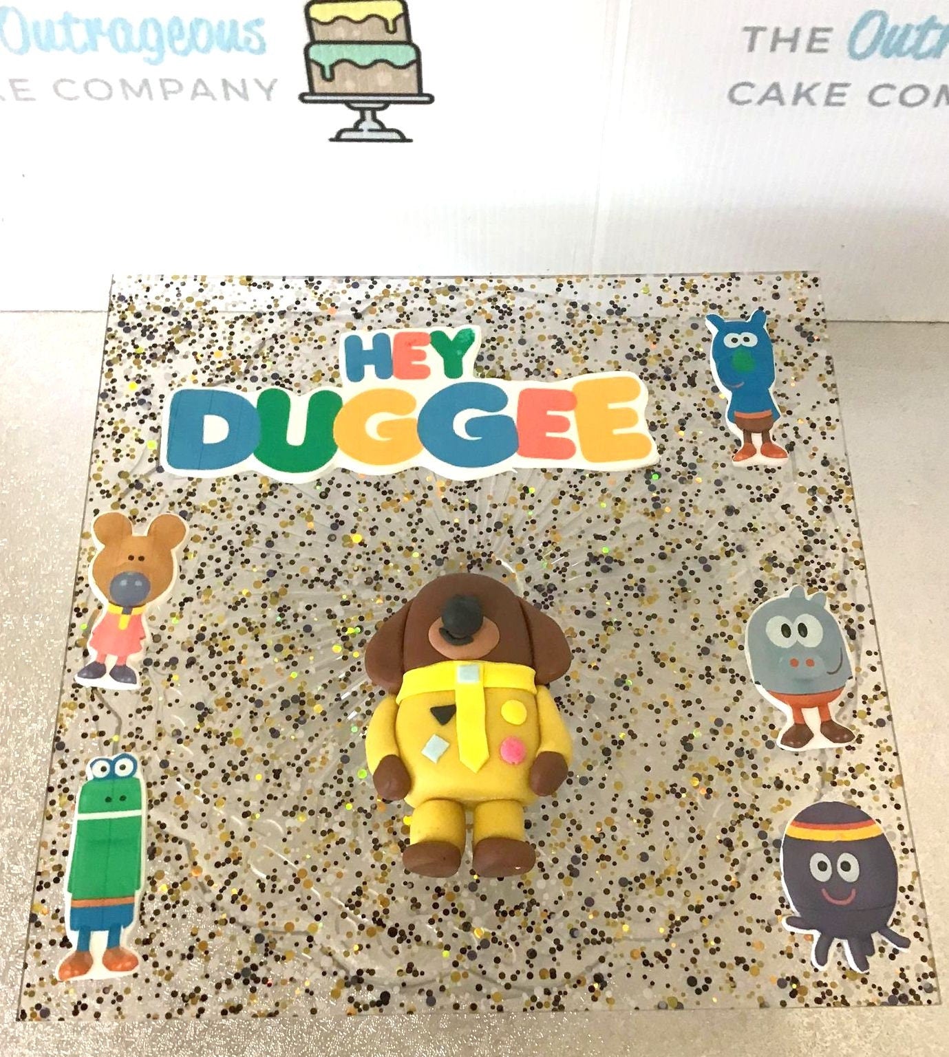 Hey Duggee fondant edible cake topper