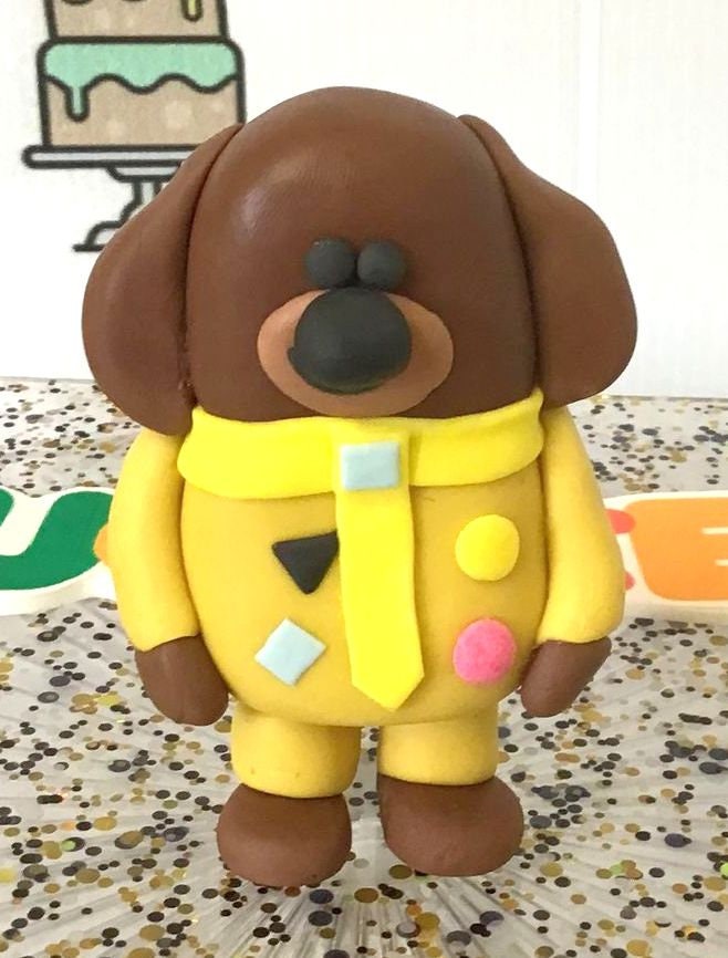 Hey Duggee fondant edible cake topper