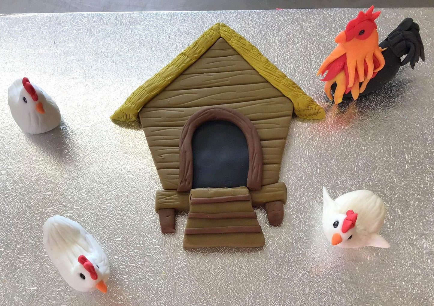 2D Chicken coop with a cockerel and 3 hens edible sugar cake topper