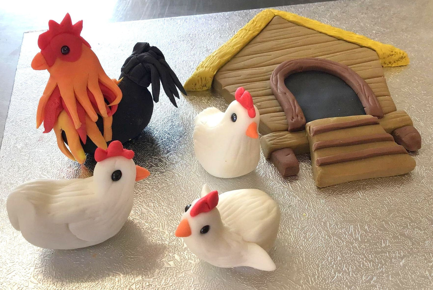 2D Chicken coop with a cockerel and 3 hens edible sugar cake topper