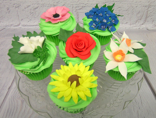 Sugar flower Cupcakes Workshop Saturday 15th March 2025